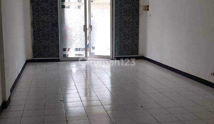 Disewakan Ruko Siap Pakai Strategis Termurah Plaza Graha Family 1