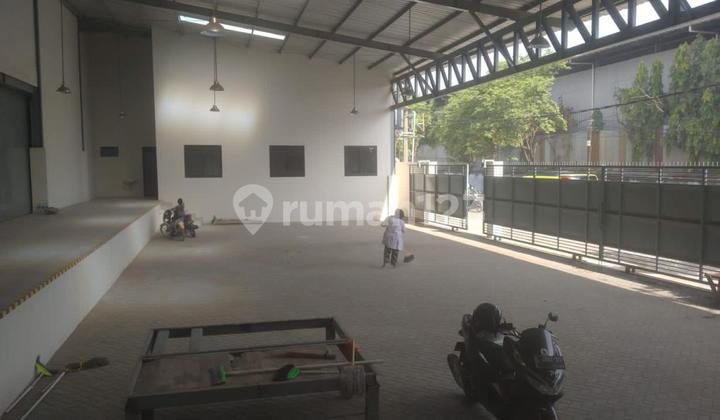 Disewakan Gudang Siap Pakai Bagus Loading Dock Margomulyo Permai 