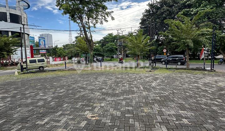 Former Minimalist Office in the Heart of Jemursari CBD, South Surabaya 1