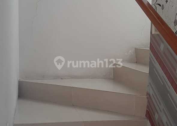 Siap Huni Minimalis Ciamik Granada Pakuwon Indah Surabaya Barat 2