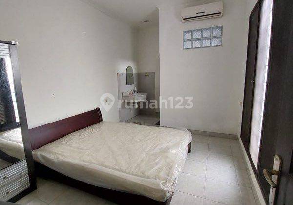 Dijual Rumah Minimalis Termurah Dekat Pakuwon Mall Villa Valensia 2