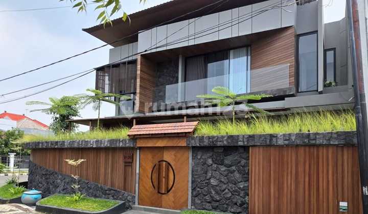 Luxury Tropical Modern Design Ready to Occupy East Surabaya