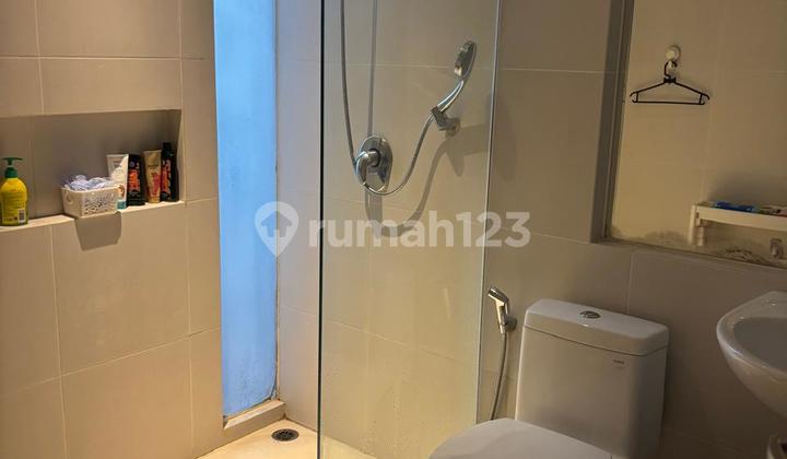 Minimalis 2 Lantai Siap Huni Row Jalan Lebar Selatan Graha Family 2