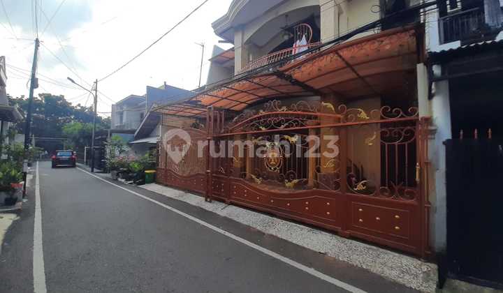 Kemayoran, Sumur Batu 8688