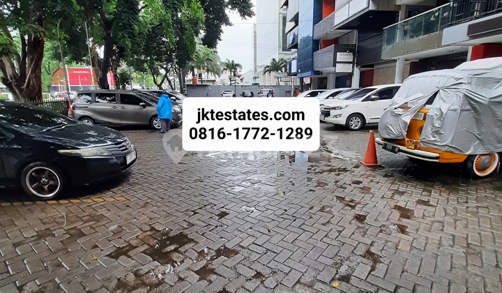 For Sale Shop House on Jl. Kebon Sirih Raya 0422 2