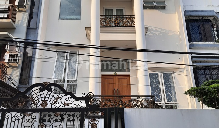 Pasar Baru, Rumah Baru, Jl. Pintu Air V 1029xxxx 2