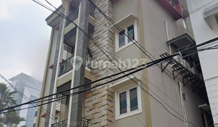 Jl. Kebon Sirih Barat Dalam 8588  

Translation:  
Kebon Sirih Barat Dalam St. No. 8588 2