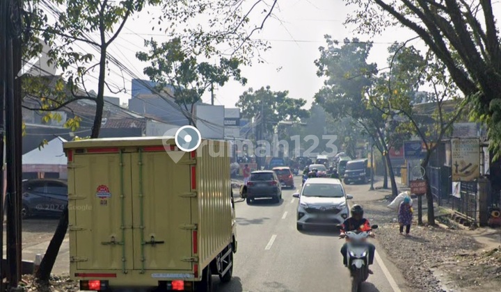 Rumah Dan Ruang Usaha Di Bandung Selatan 