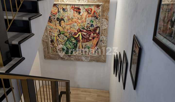 Rumah Bagus Lokasi Strategisdi Golf Island Pik 2