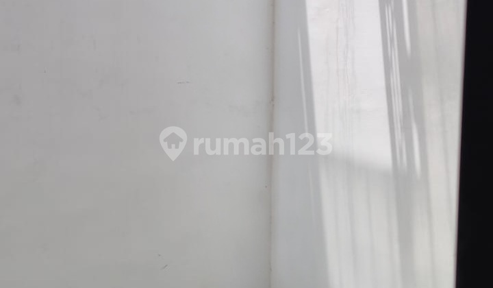 Rumah Renov Baru 1.5 Lantai di Jelambar Jakarta Barat 2