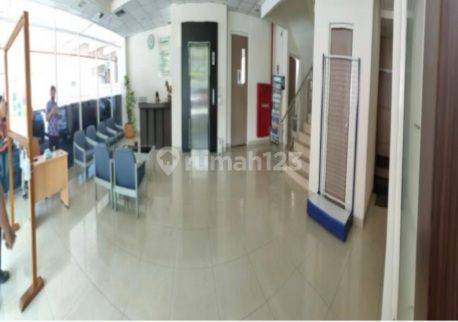 Gedung kantor di kota jakarta barat 2