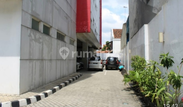 Gedung kantor di kota jakarta barat 8