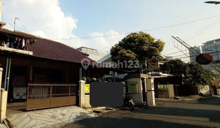 Rumah hoek di gelong tomang jakarta barat 1