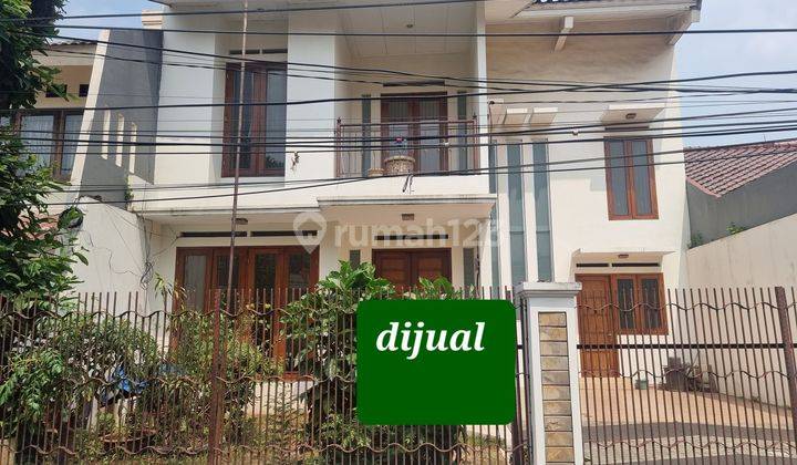 Rumah 2 lantai blok S senopati jakarta selatan 1