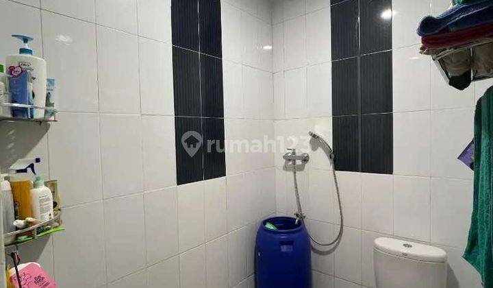 Rumah 2.5 lantai full renov di taman palem lestari 2