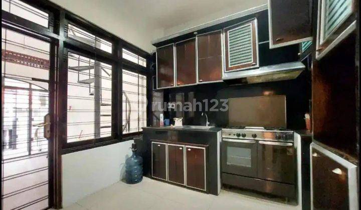 Rumah 2 lantai di pondok indah jakarta selatan  2