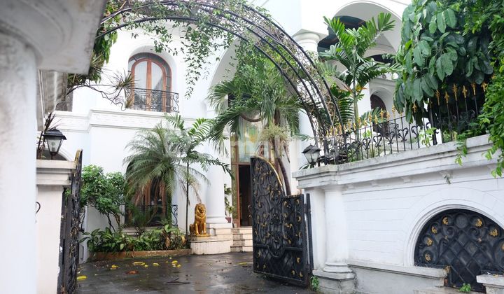 Rumah di pondok indah jakarta selatan