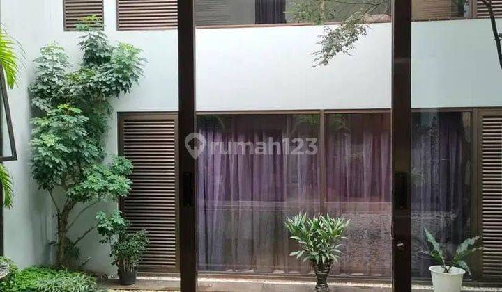 Rumah hoek minimalis 2 lantai di permata buana jakarta barat 2