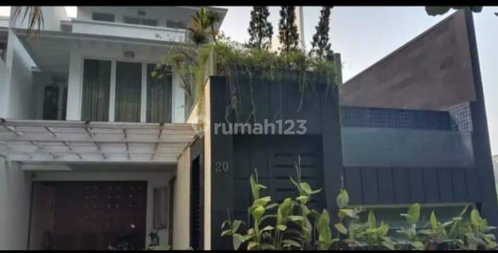 Rumah di Reverville Lebak Bulus 2