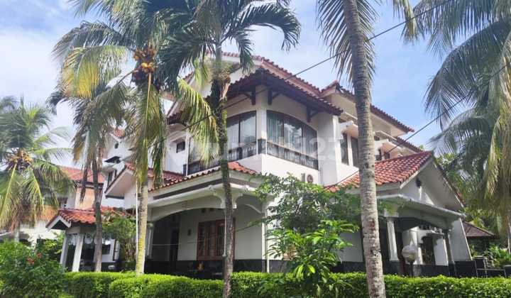 Rumah Hoek.di.komplek Elite Pesona Khayangan Depok