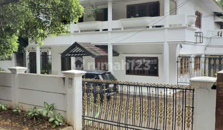 Rumah di Pinggir Jalan Raya di Daerah Cikini 1