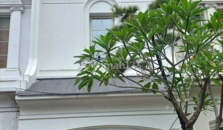Townhouse Di Taman Kebun Jeruk Intercorn 1