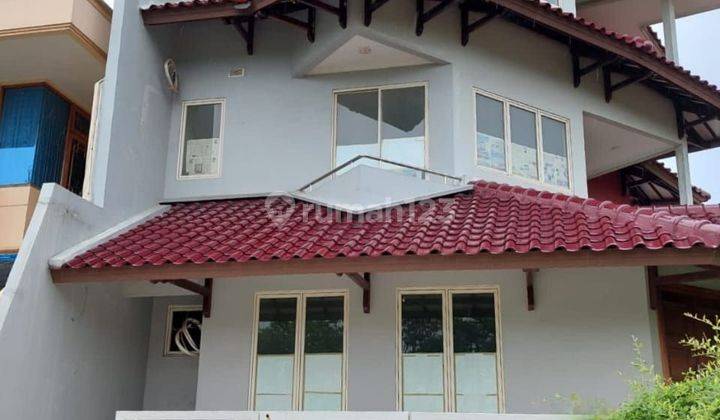 Rumah Hoek Di Pantai Mutiara 2