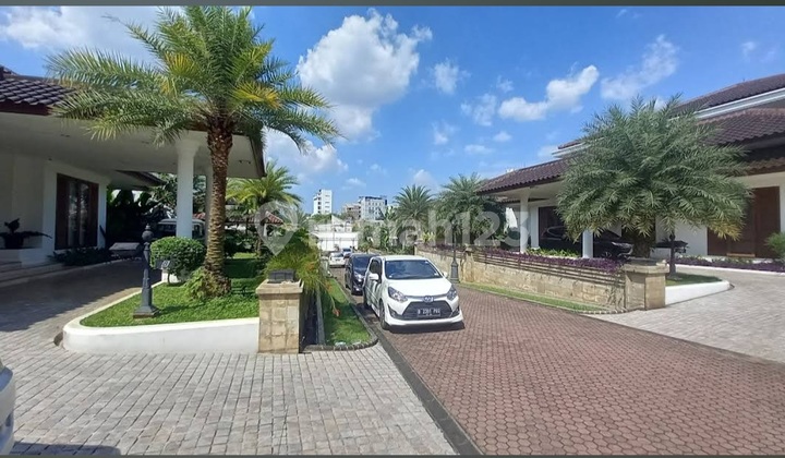 Rumah.villa Palm Di.pejaten.barat Jakarta Selatan 2