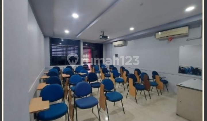 Ruko.gandeng.6.di.kramat.raya.jakarta.pusat