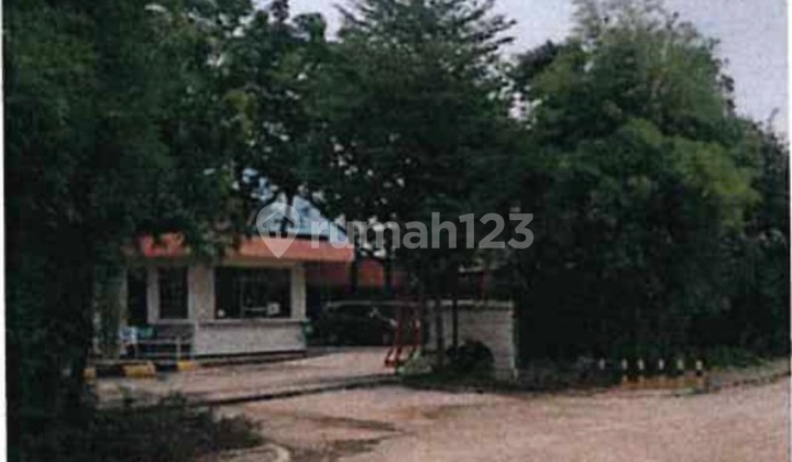 Factory in Cakung Industrial Area, East Jakarta Factory in Cakung Industrial Area, East Jakarta