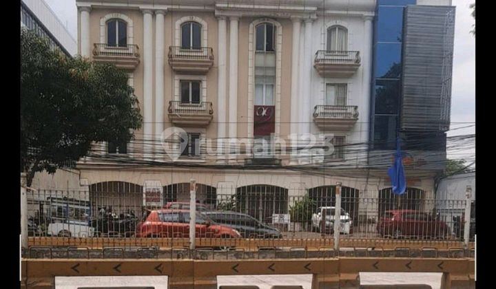 Ruko Di Mampang Prapatan Hadap Raya Jakarta Selatan