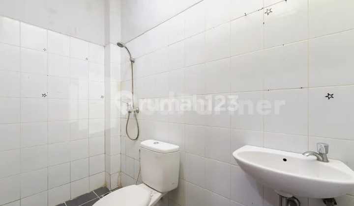 Rumah Kost 5 Lantai ********.jakarta Barat