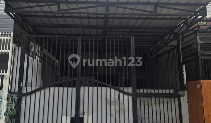 2-Story House in Taman Palem Lestari, West Jakarta 2