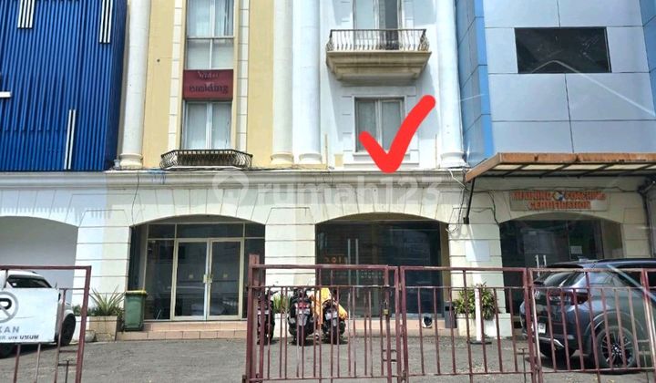 Ruko Di Mampang Prapatan Hadap Raya Jakarta Selatan