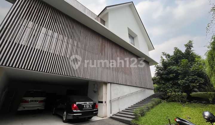 Rumah di Taman Radio Dalam