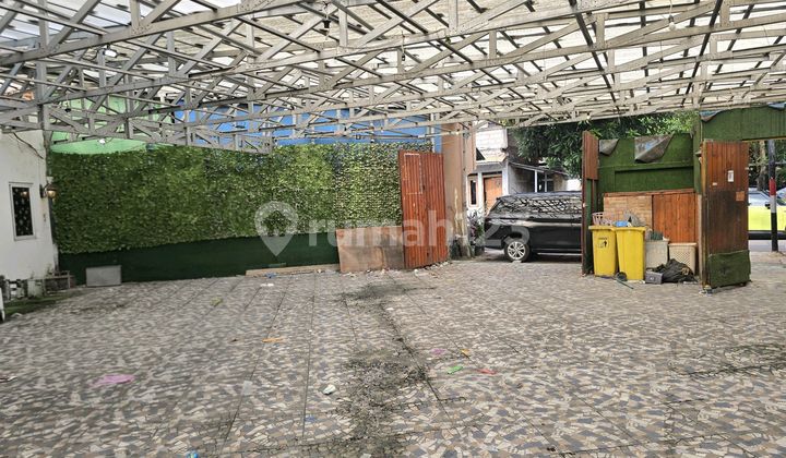 Inactive Boarding House in Kramat Senen, Central Jakarta 1