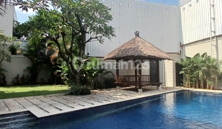 Rumah Elit Minimalis Modern Gandaria Selatan.jakarta Selatan