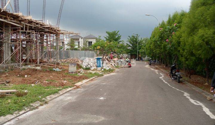 Jual kav di jalan Utama depan taman Cluster Yarra di Jakarta Garden City Cluster Yarra 2