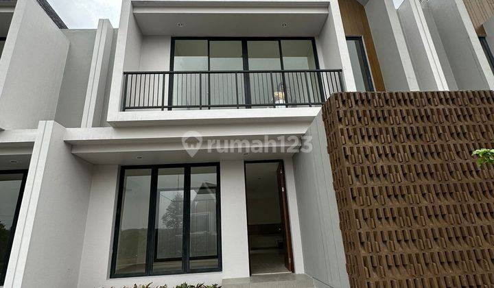 Rumah di Summarrecon Bogor 2 Lantai Baru Selatan SHM 1