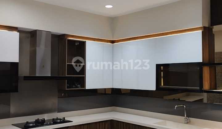 Sell New 3-Story Gading Pandawa House 2