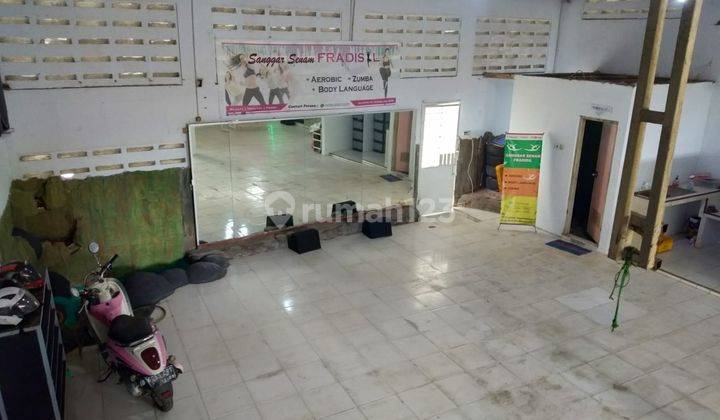 Ruang usaha Bagus 3 Lantai Masuk Mobil 9
