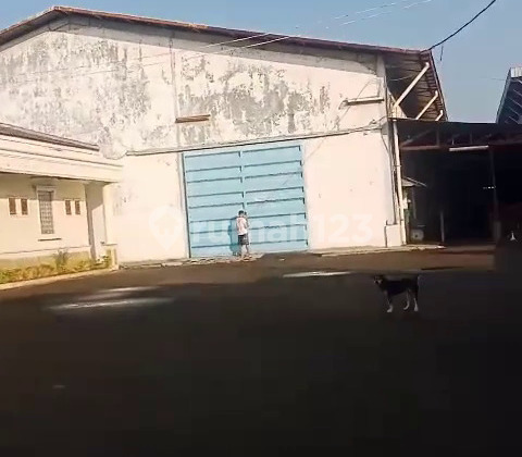 For rent: 1,200 m2 factory warehouse in Akong Industrial Area, Tangerang.