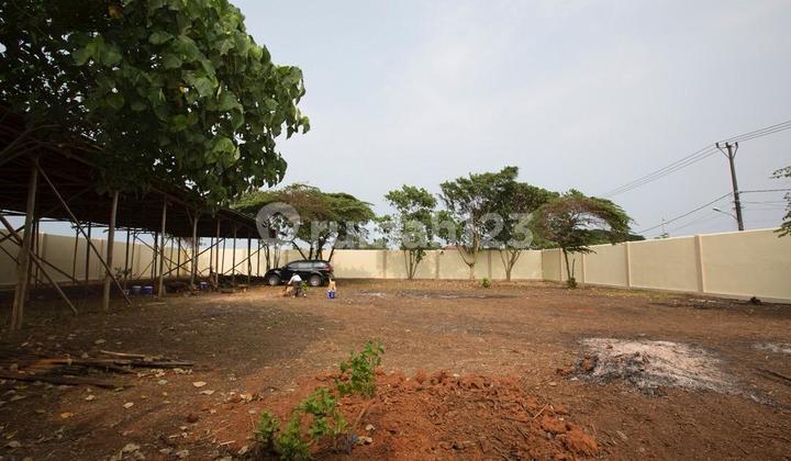Land for sale, ready to build 1800 m2 near Tangerang airport.