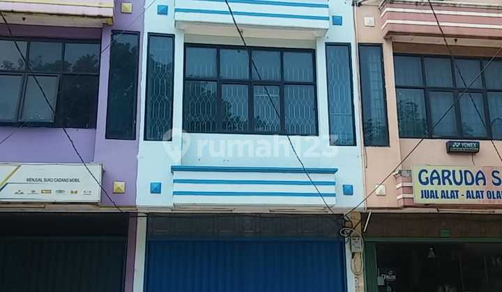 For Sale: 3.5-Story Shop House in Pasar Baru, Tangerang City For Sale: 3.5-Story Shop House in Pasar Baru, Tangerang City