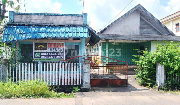 For Sale: House plus Land Wan Sagaf Pontianak 1