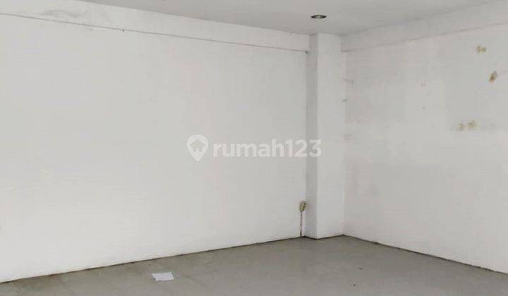 Gudang Super Luas Super Besar Parkir Kontainer 40 Feet Kota Pontianak 3