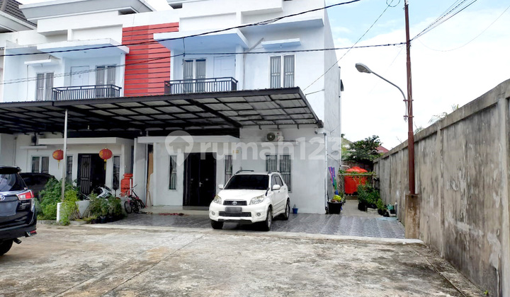 Sewa Rumah Mewah Posisi Hook Siap Huni Sui Raya Dalam Pontianak 1