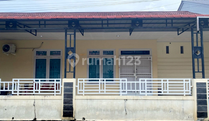 Jual Rumah Gandeng 2 Unit Plong Kondisi Bagus Siap Huni