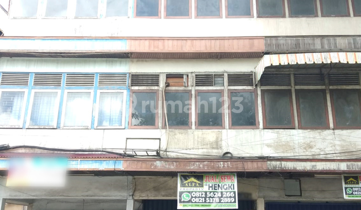 Ready-to-Use Shop House for Rent in Agus Salim Business Center, Pontianak City Ready-to-Use Shop House for Rent in Agus Salim Business Center, Pontianak City