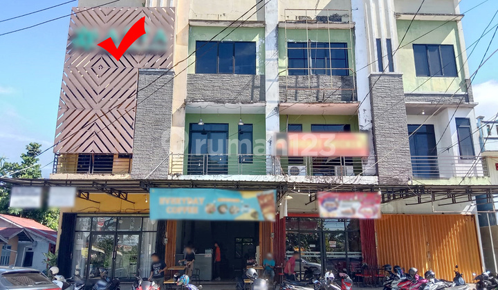 Ready-to-Use Shop House for Rent in a Strategic Business Center Location